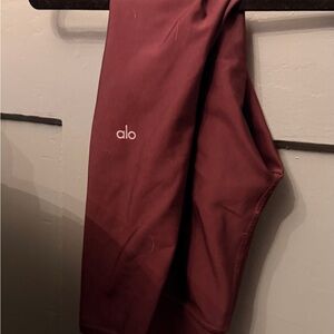 ALO Yoga High-Rise Leggings in Deep Burgundy
